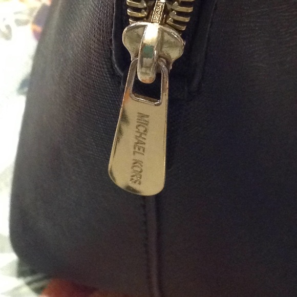 Michael Kors Cindy Leather Satchel Bag - Picture 6 of 8